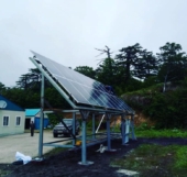 На острове Итуруп установили солнечные панели и ветрогенератор